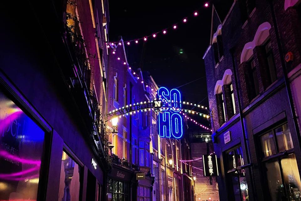 In viaggio con Taylor Swift: tutti i luoghi menzionati nelle sue canzoni